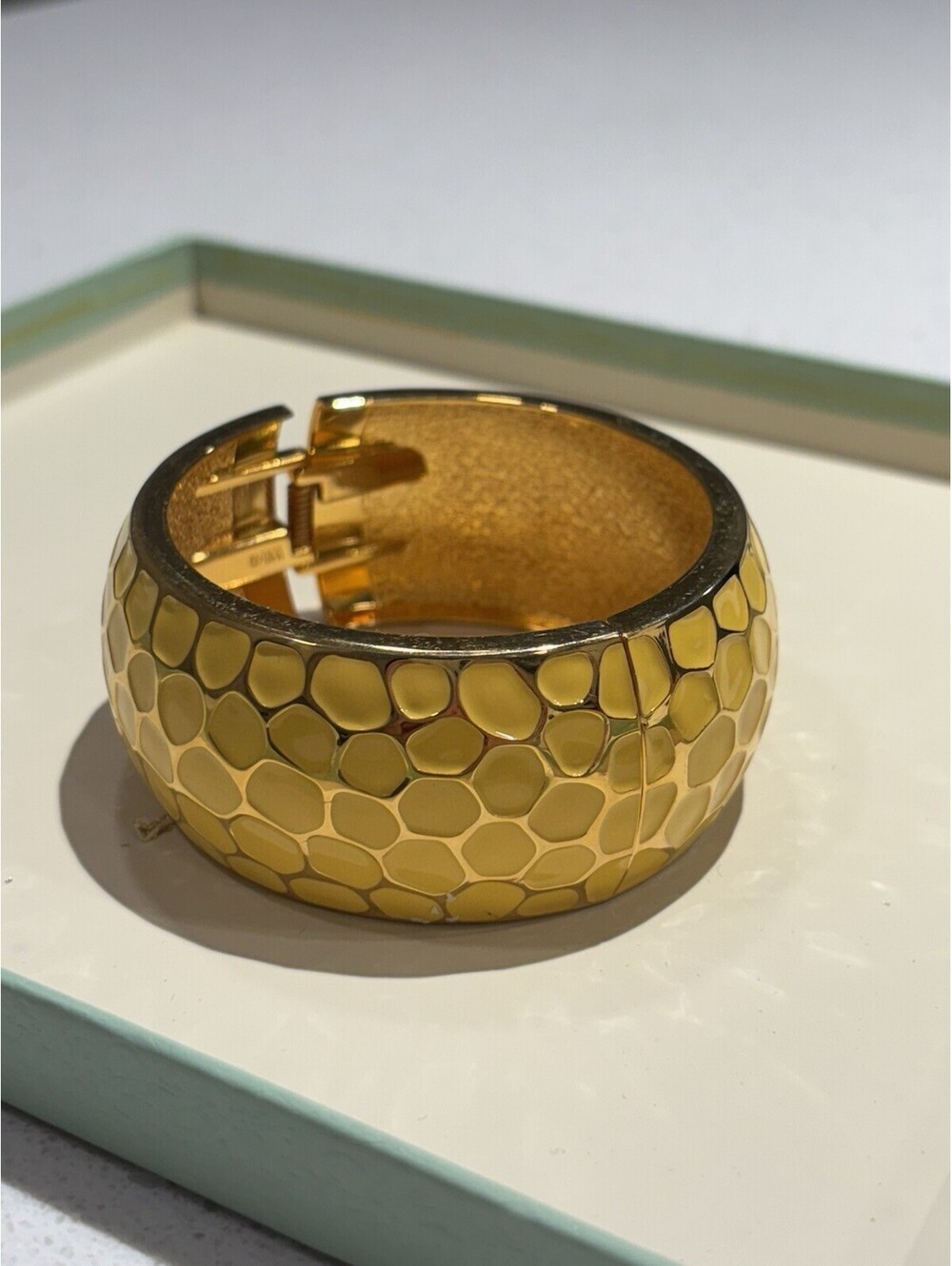 Joan Rivers Yellow Enamel Gold Tone Hinged Bangle Bracelet Honeycomb EXCELLENT